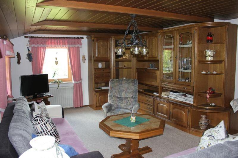 Ferienwohnung Sattler Neukirchen am Teisenberg Esterno foto