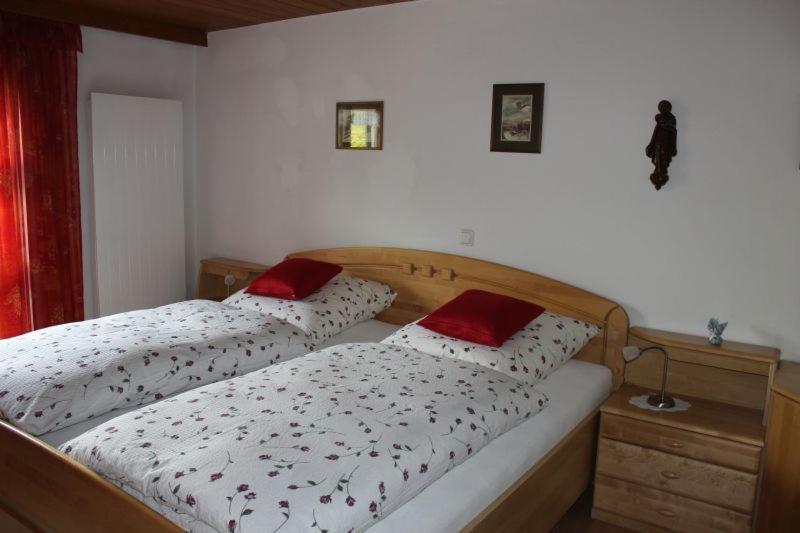Ferienwohnung Sattler Neukirchen am Teisenberg Esterno foto